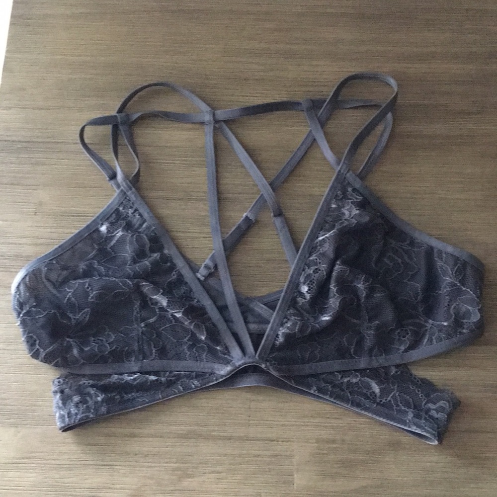 NWOT Beautiful Gray Lace Strappy Bralette